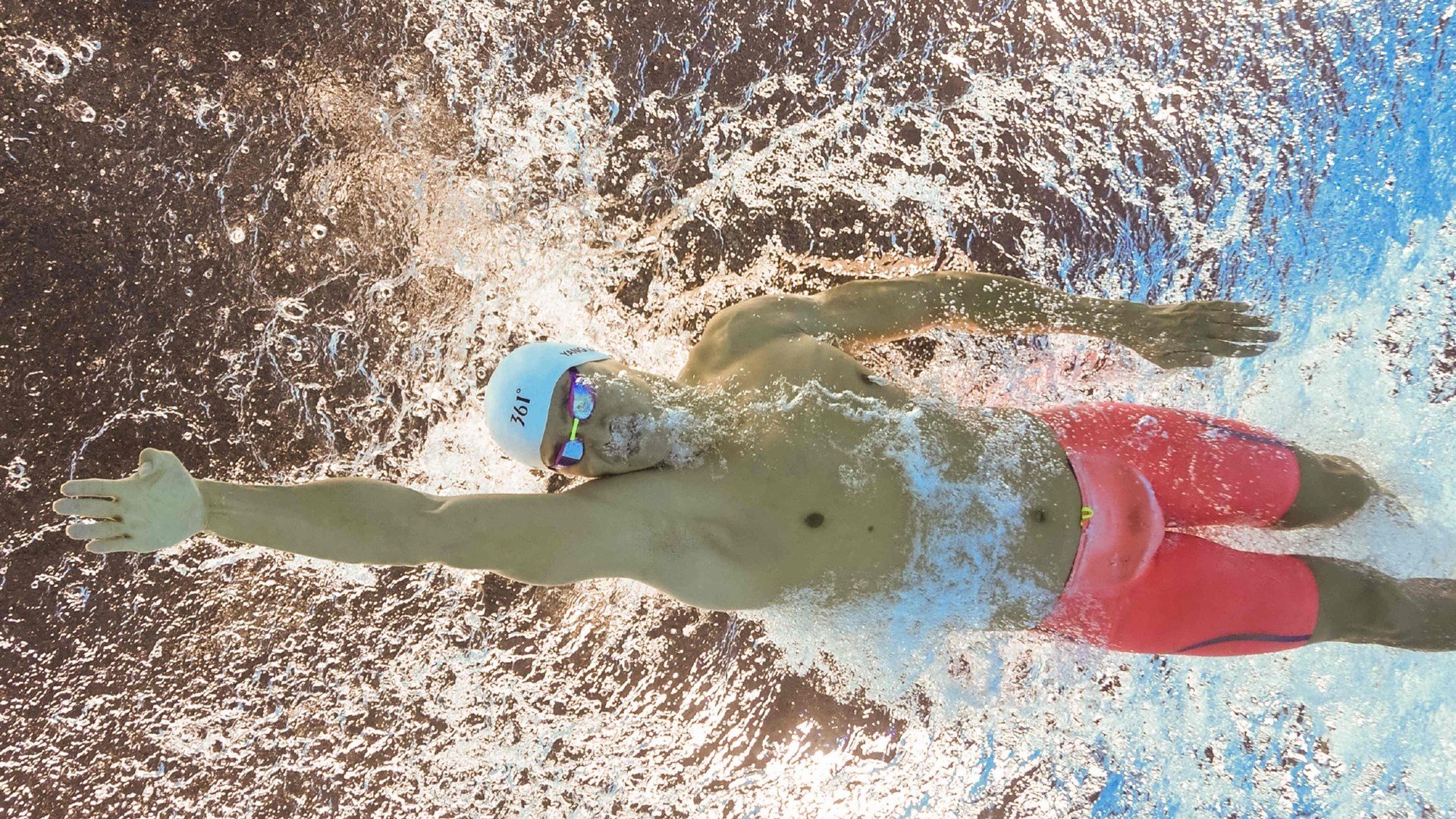 “突破次元”——虚拟现实带来的全新观赛体验，突破次元特效